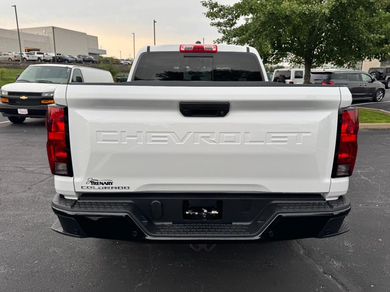 Chevrolet Colorado Vehicle Image 04