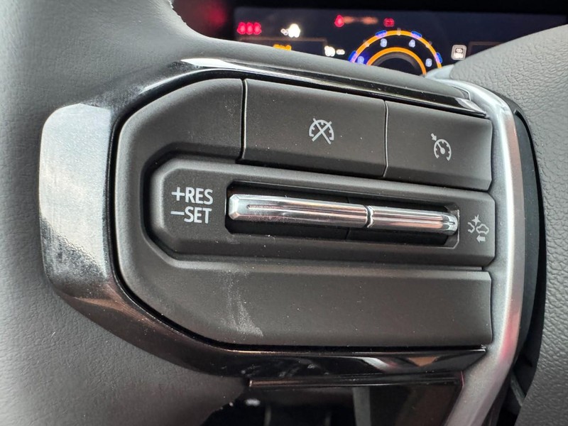 Chevrolet Colorado Vehicle Image 10