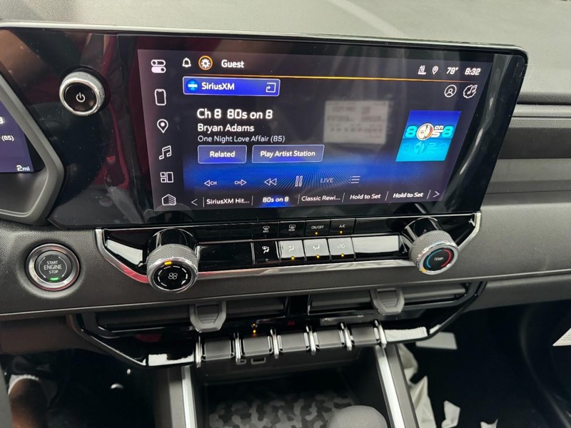 Chevrolet Colorado Vehicle Image 12