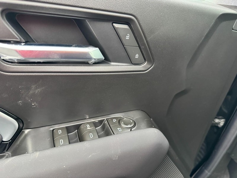 Chevrolet Colorado Vehicle Image 09