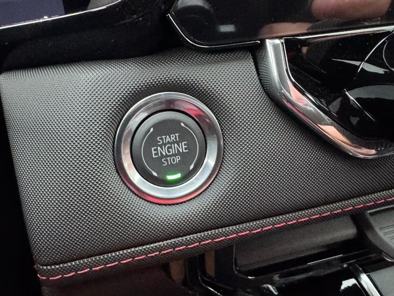 Chevrolet Colorado Vehicle Image 16