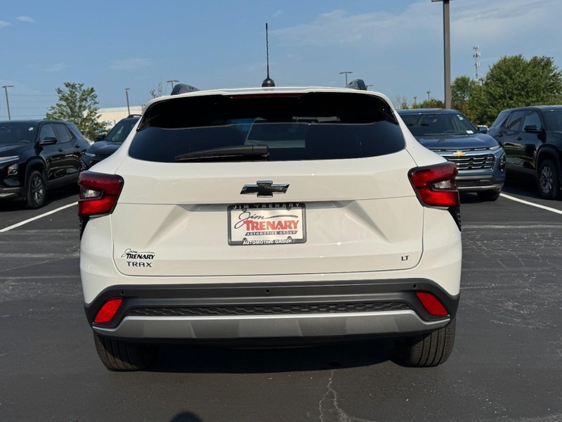 Chevrolet Trax Vehicle Image 04