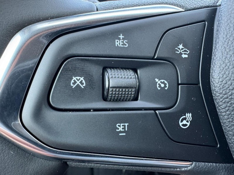 Chevrolet Trax Vehicle Image 11