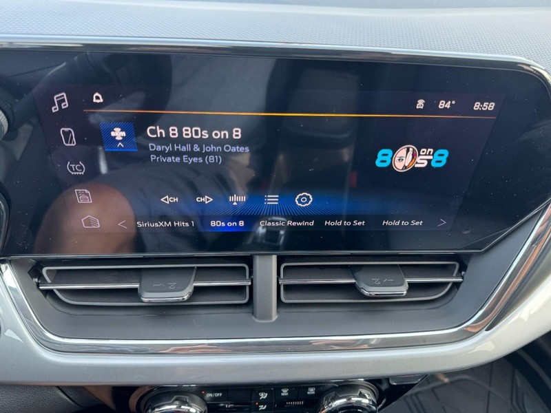 Chevrolet Trax Vehicle Image 14