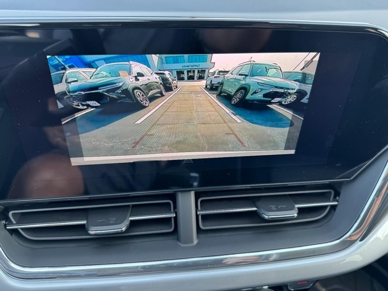 Chevrolet Trax Vehicle Image 15