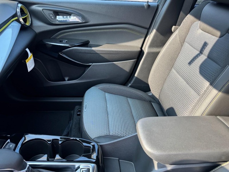 Chevrolet Trax Vehicle Image 09
