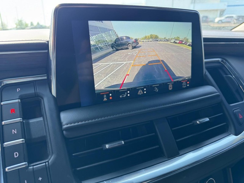 Chevrolet Tahoe Vehicle Image 24
