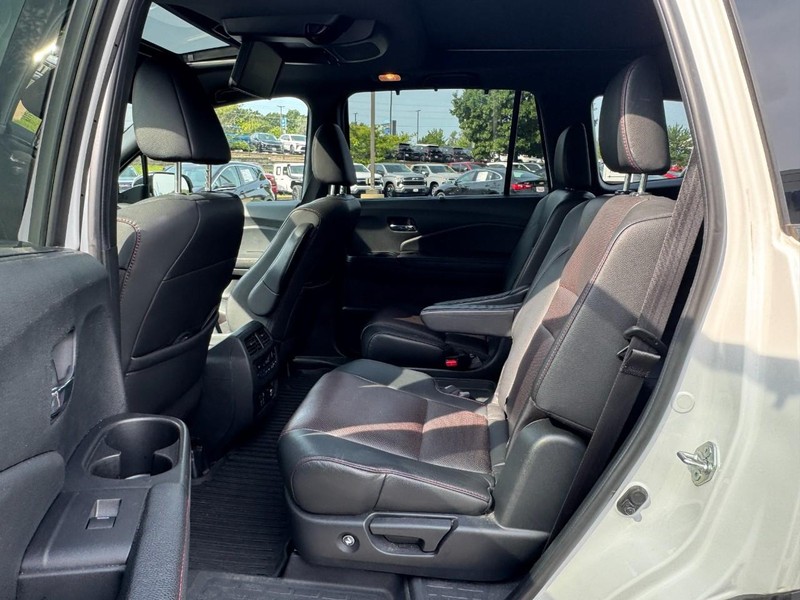 Honda Pilot Vehicle Image 10