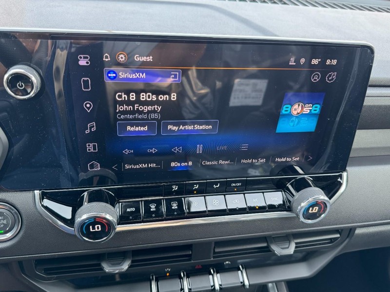 Chevrolet Colorado Vehicle Image 13