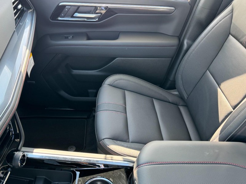 Chevrolet Tahoe Vehicle Image 10