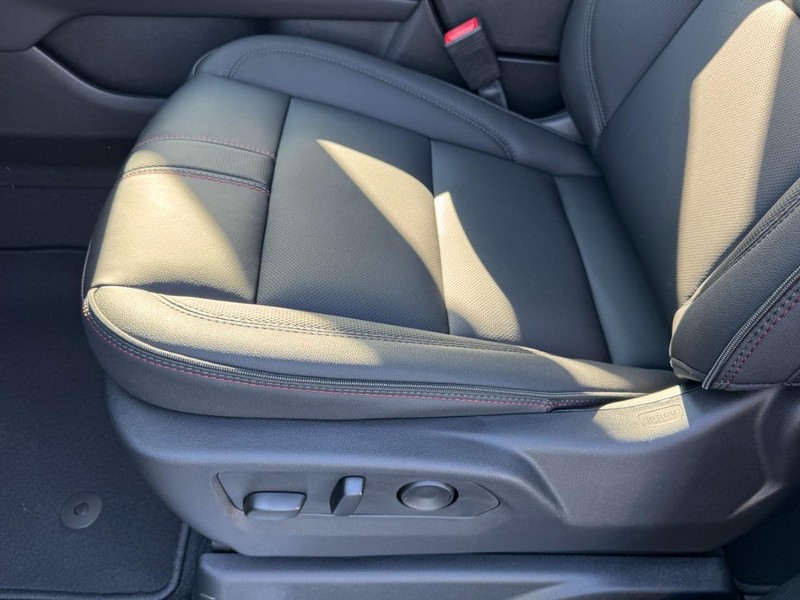Chevrolet Tahoe Vehicle Image 11