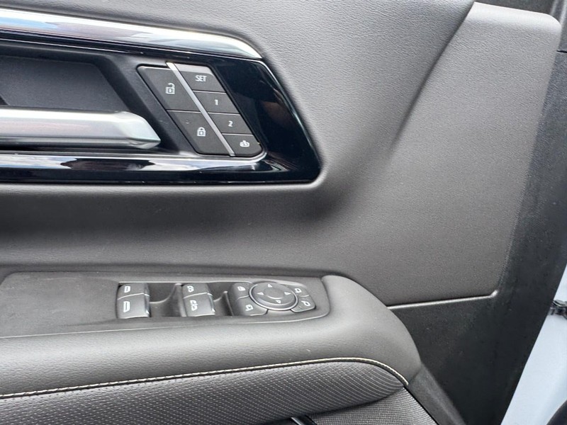 Chevrolet Tahoe Vehicle Image 12