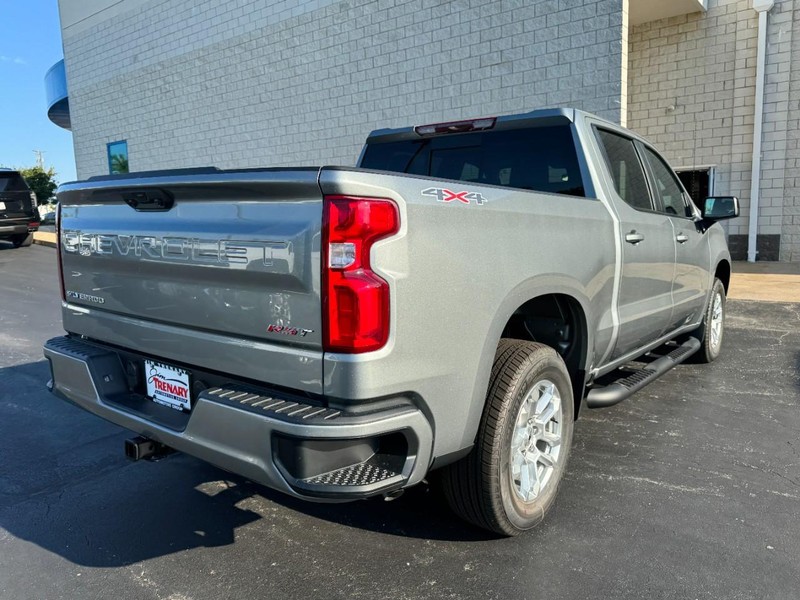Chevrolet Silverado 1500 Vehicle Image 04