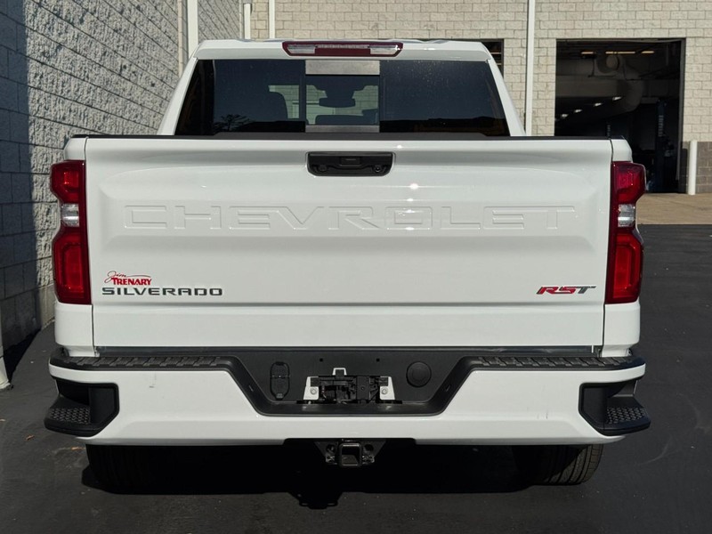 Chevrolet Silverado 1500 Vehicle Image 05