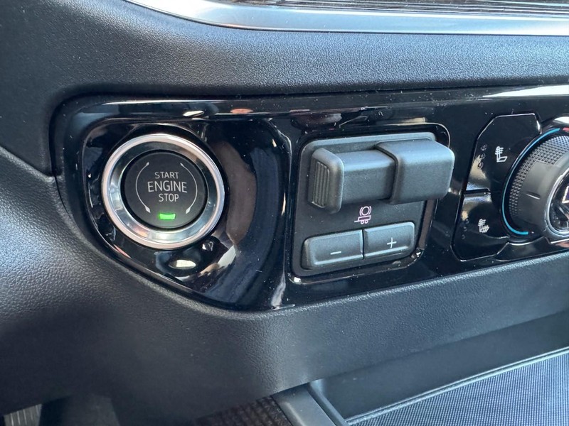 Chevrolet Silverado 1500 Vehicle Image 19