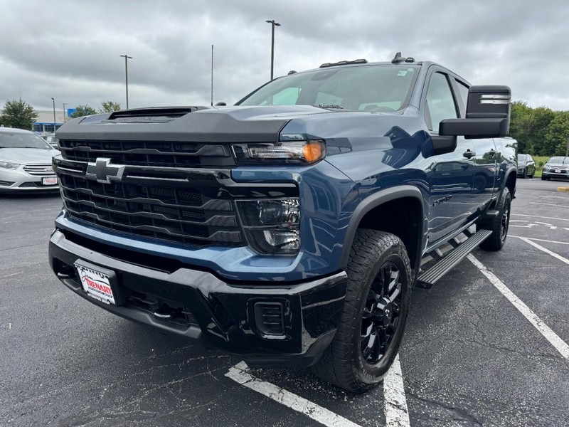 Chevrolet Silverado 2500HD Vehicle Image 08