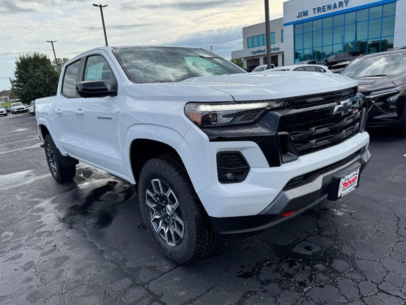 Chevrolet Colorado Vehicle Image 02