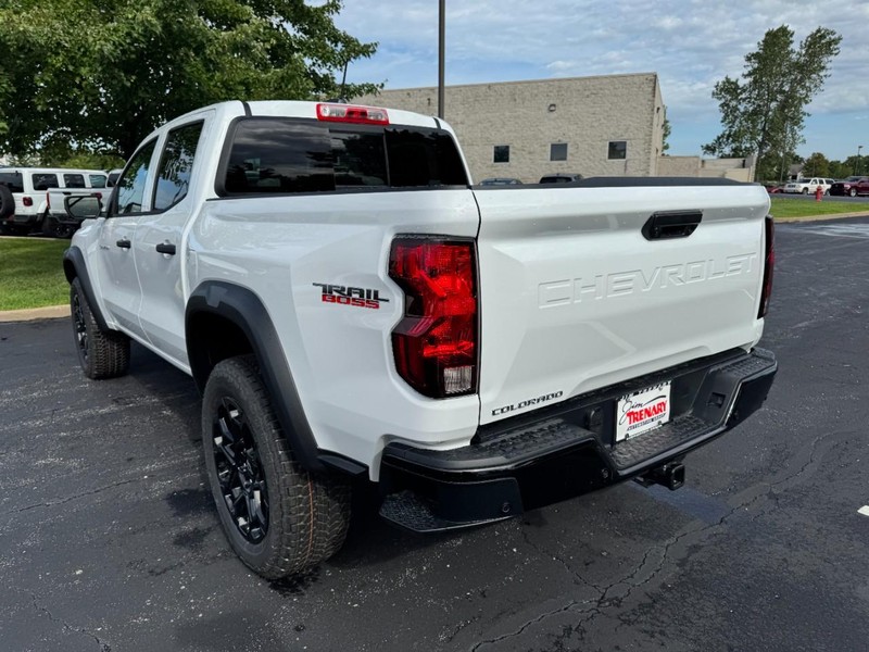 Chevrolet Colorado Vehicle Image 05