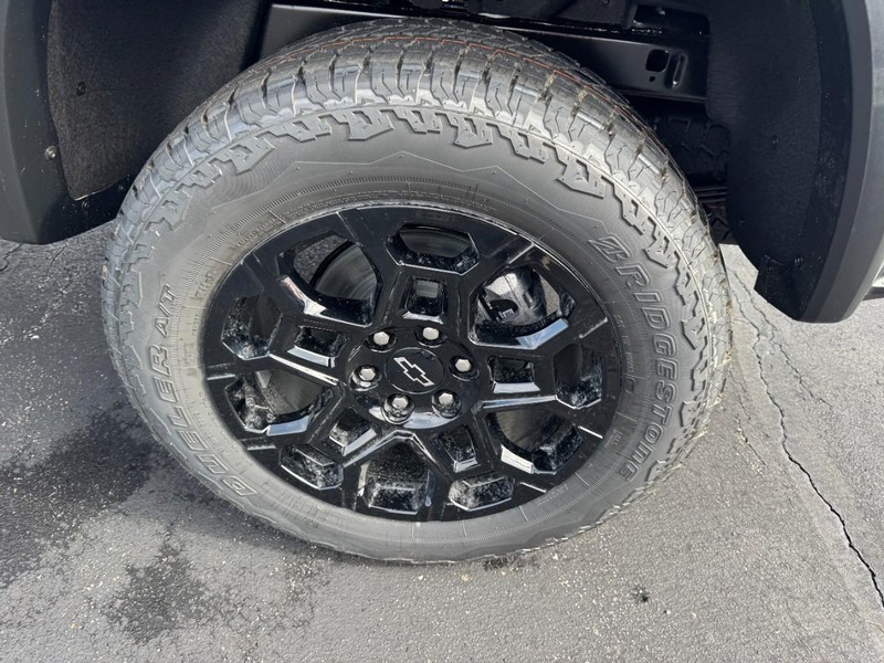 Chevrolet Colorado Vehicle Image 06