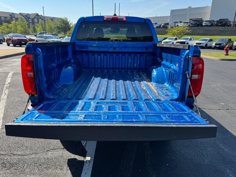 Chevrolet Colorado Vehicle Full-screen Gallery Image 06