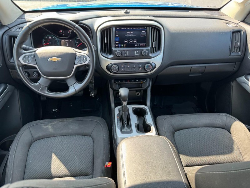 Chevrolet Colorado Vehicle Full-screen Gallery Image 11