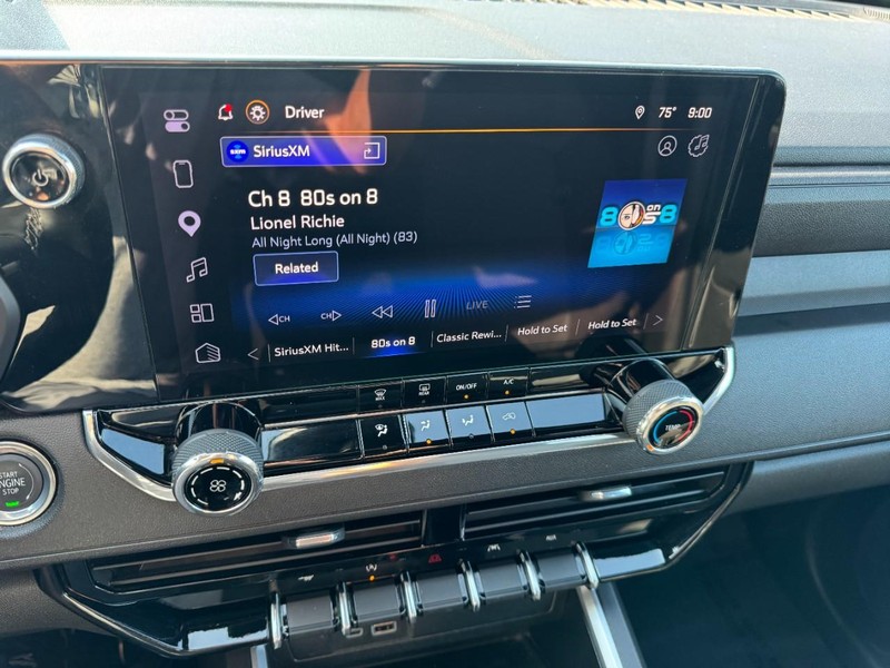 Chevrolet Colorado Vehicle Full-screen Gallery Image 15