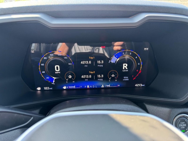 Chevrolet Colorado Vehicle Full-screen Gallery Image 19