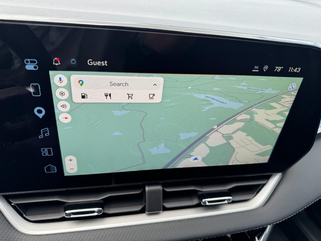 2027 Chevrolet Equinox LT - Photo 14