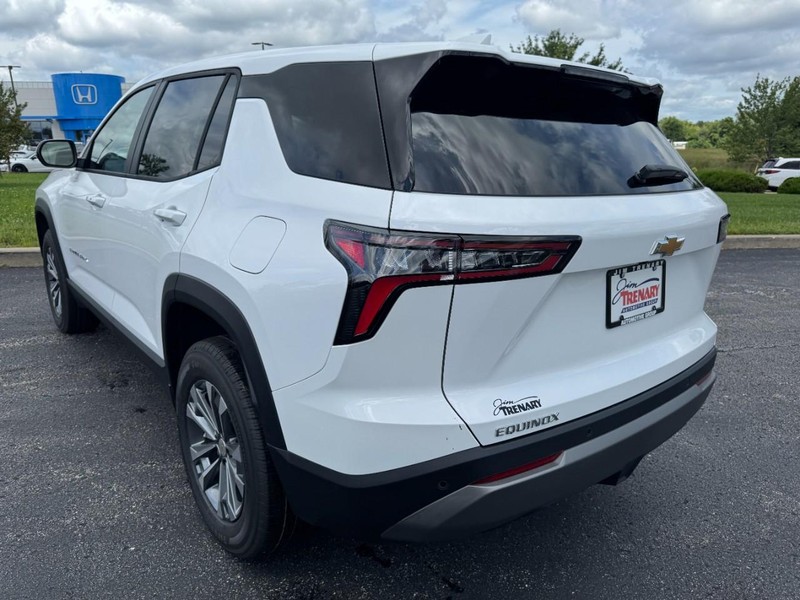 Chevrolet Equinox Vehicle Image 05