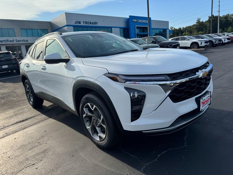 Chevrolet Trax Vehicle Image 02