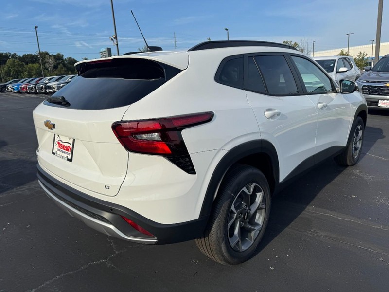 Chevrolet Trax Vehicle Image 03