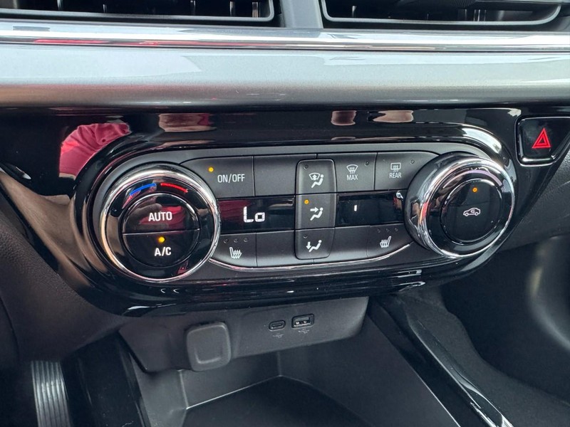 Chevrolet Trax Vehicle Image 13