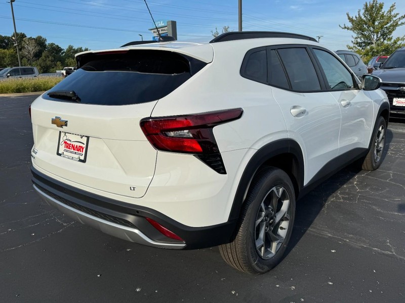Chevrolet Trax Vehicle Image 03