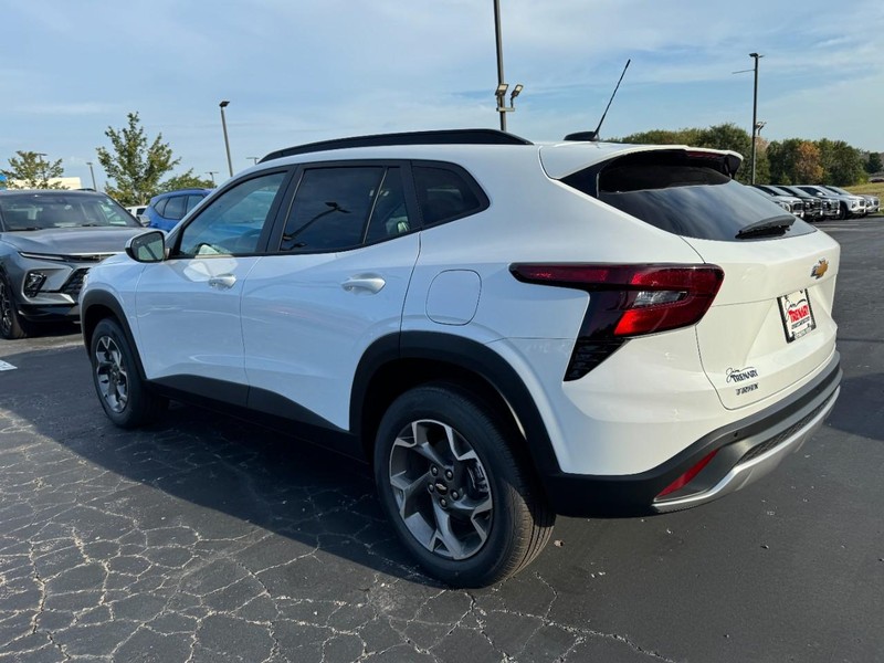 Chevrolet Trax Vehicle Image 05