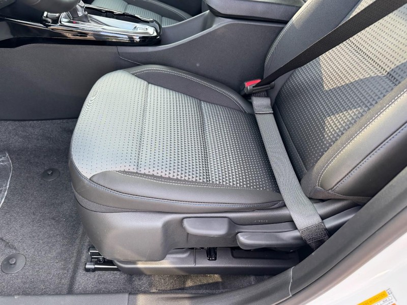 Chevrolet Trax Vehicle Image 09