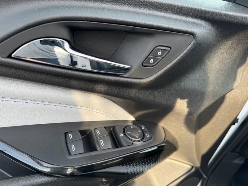 Chevrolet Trax Vehicle Image 10