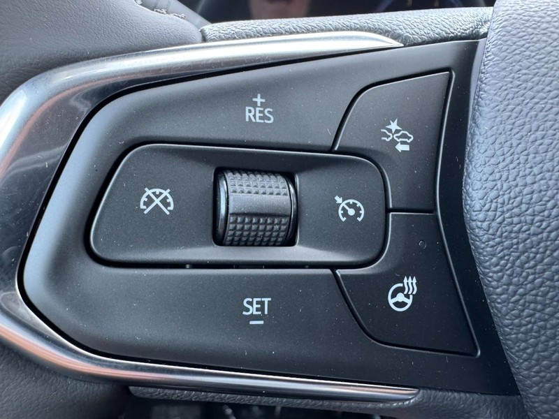 Chevrolet Trax Vehicle Image 11