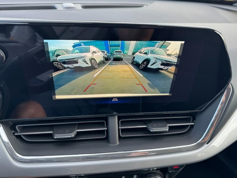 Chevrolet Trax Vehicle Image 15