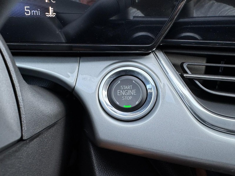 Chevrolet Trax Vehicle Image 16