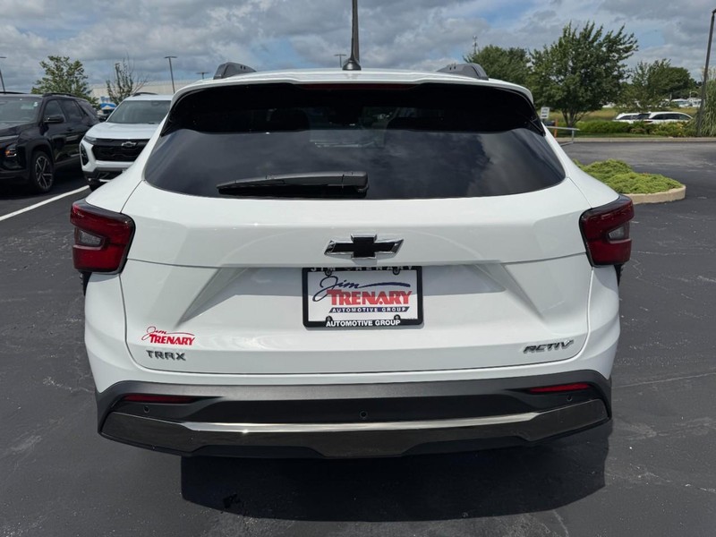Chevrolet Trax Vehicle Image 04