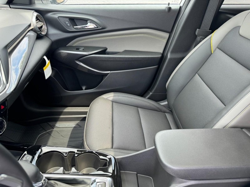 Chevrolet Trax Vehicle Image 09