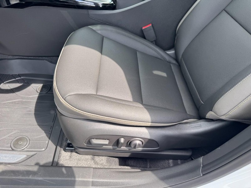 Chevrolet Trax Vehicle Image 10