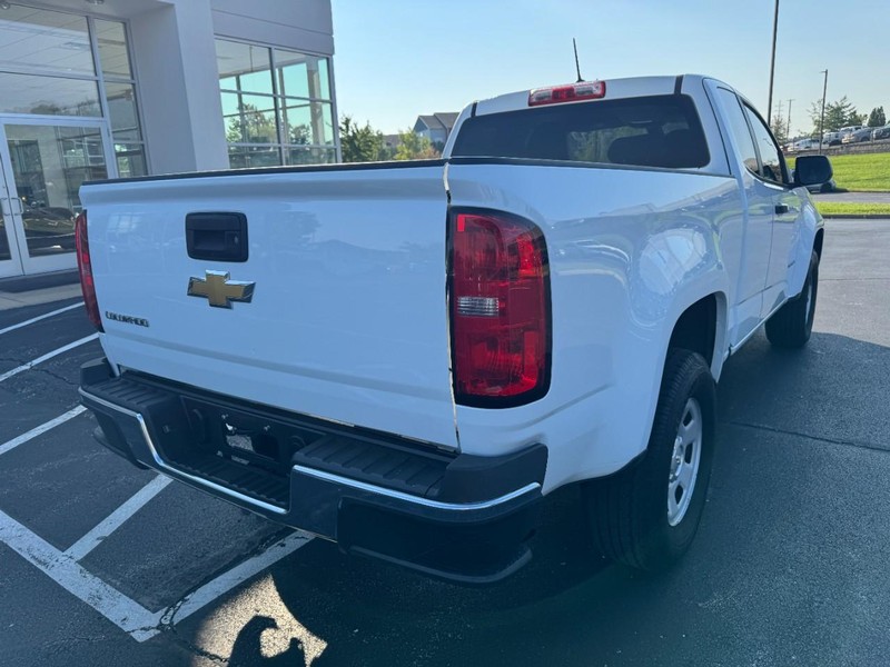 Chevrolet Colorado Vehicle Image 03