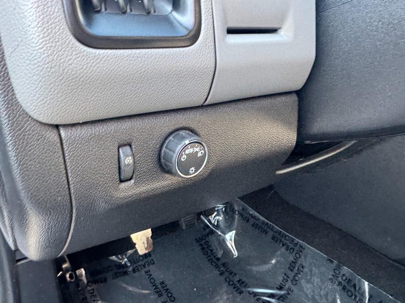 Chevrolet Colorado Vehicle Image 15