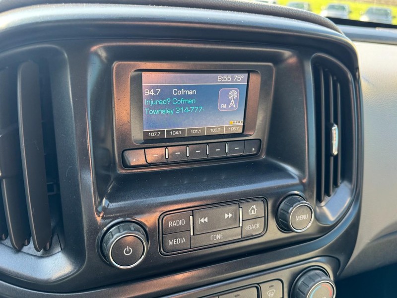 Chevrolet Colorado Vehicle Image 17