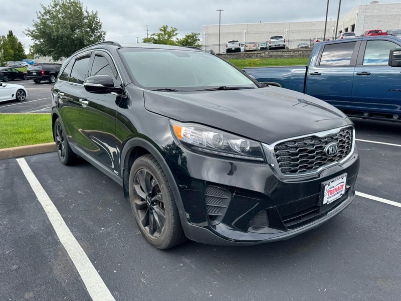 Kia Sorento Vehicle Image 04