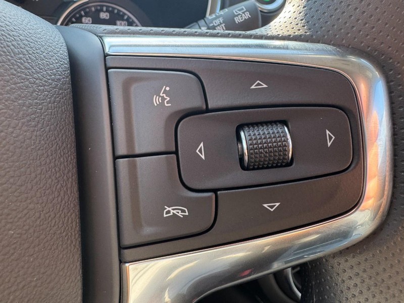 Chevrolet Blazer Vehicle Image 11