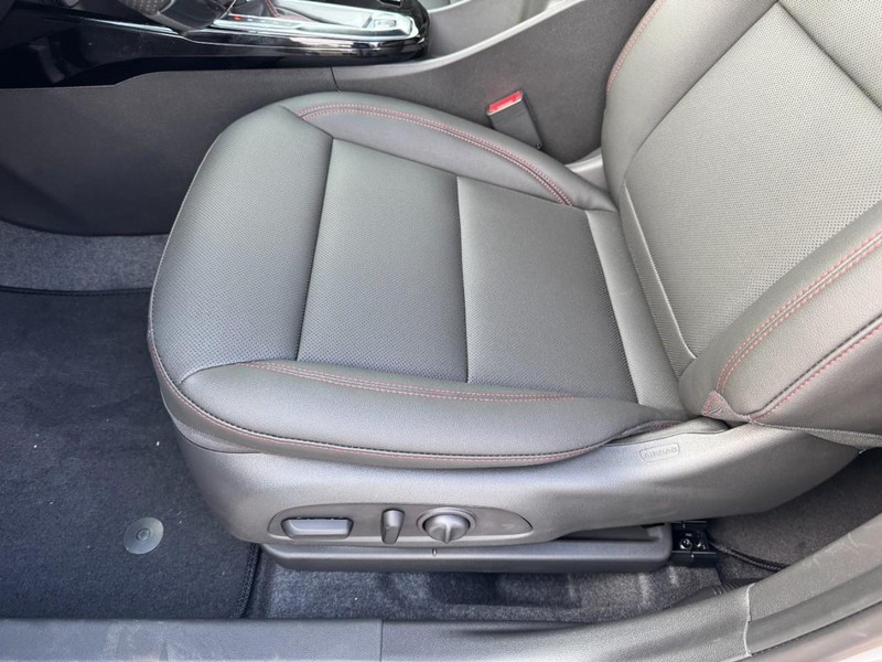 Chevrolet Trax Vehicle Image 10