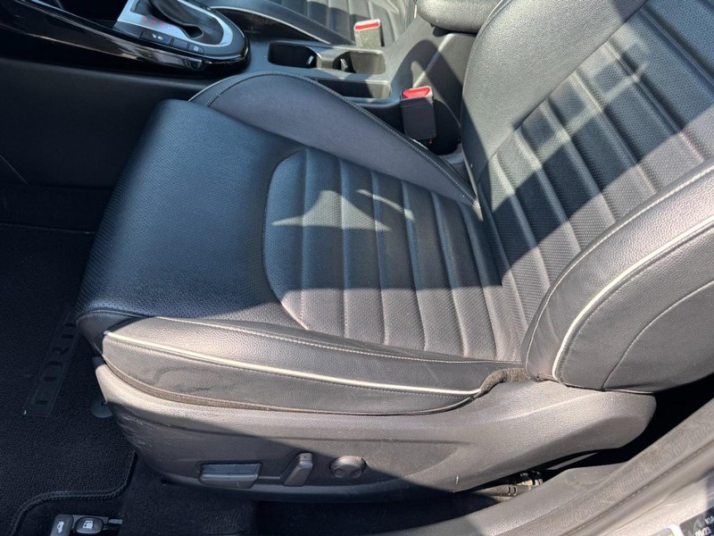 Kia Forte Vehicle Image 14
