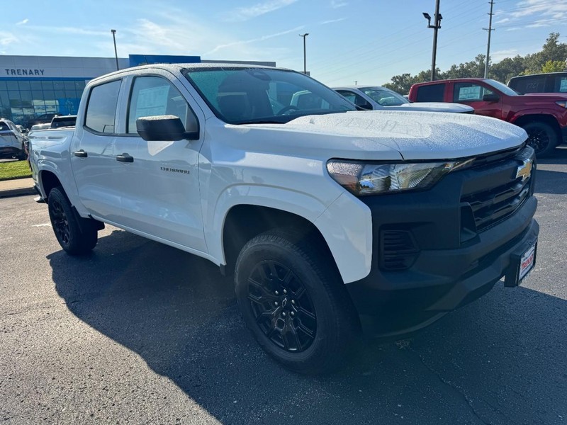 Chevrolet Colorado Vehicle Image 02